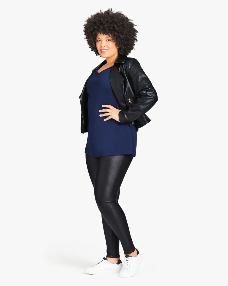Plus size model wearing  by Avenue | Dia&Co | dia_product_style_image_id:181898